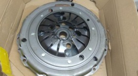 Remplacement de l'embrayage sur une Volkswagen Golf 4