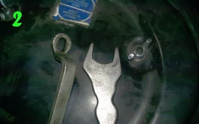 Ключ для фиксации штока передних амортизаторов