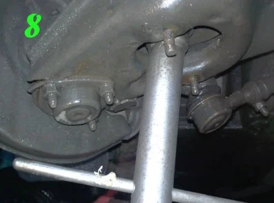 Снятие пружины при помощи съемника