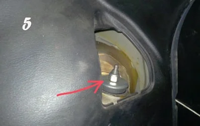 Гайка штока амортизатора