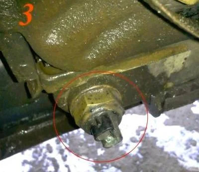 Сливная пробка на двигателе