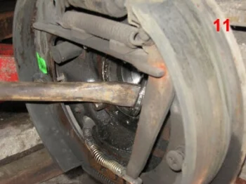 Демонтаж старого сальника из посадочного места