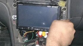 Поставить самостоятельно 2 DIN магнитолу