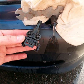 Как отремонтировать омыватель фар на Пежо 607