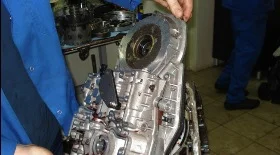 Чистка плиты управления АКПП 01V, замена масла