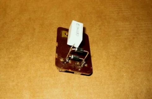 Корпус под резистор и диод