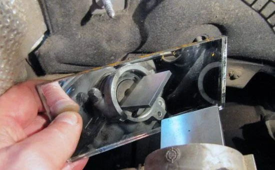 Replacing the Timing Belt and Injection Pump Belt on Audi A6 2.5 TDI V6