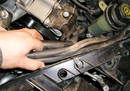 бачок с жидкостью ГУР и шланги ОЖ бачок с жидкостью ГУР и шланги ОЖ Форд Фокус 2