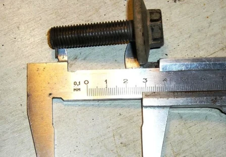 болт коленвала Форд Фокус 2 Болт коленвала Форд Фокус 2