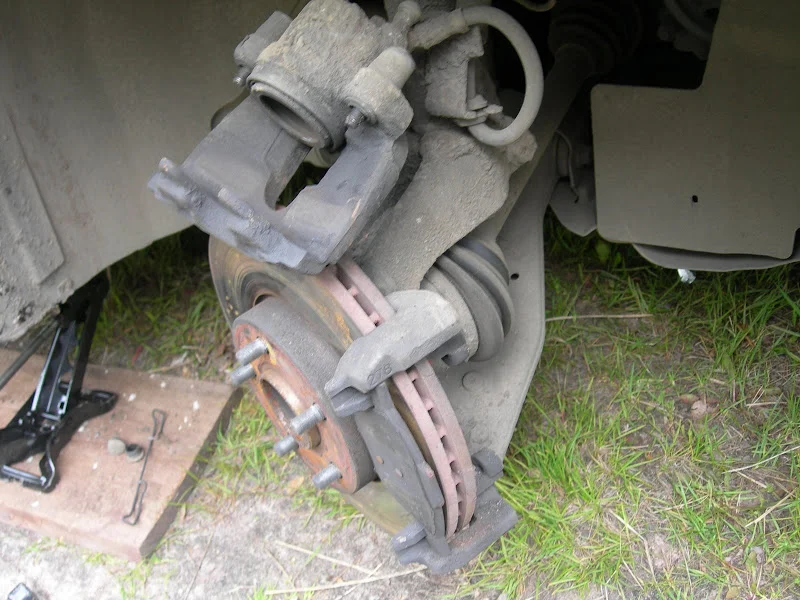 суппорт Ford Focus 2