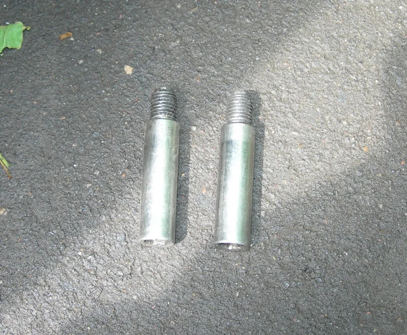 направляющие пальцы суппорта Форд Фокус 2