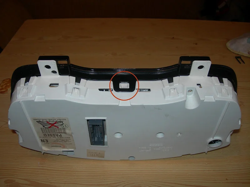 защелки стекла панели приборов Форд Фокус 2