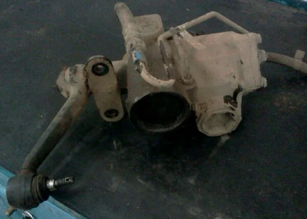 рулевой редуктор ГУРа Land Rover