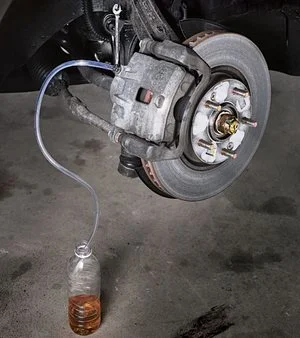 Прокачка тормозной системы с АБС своими руками