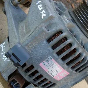 Генератор на Toyota Avensis Т250