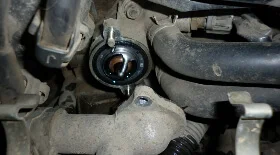 Замена термостата на Toyota Corona/Caldina