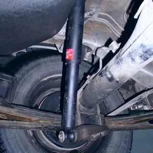 Замена заднего амортизатора Toyota Corona/Caldina