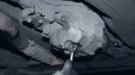 Замена масла в раздаточной коробке Suzuki Grand Vitara