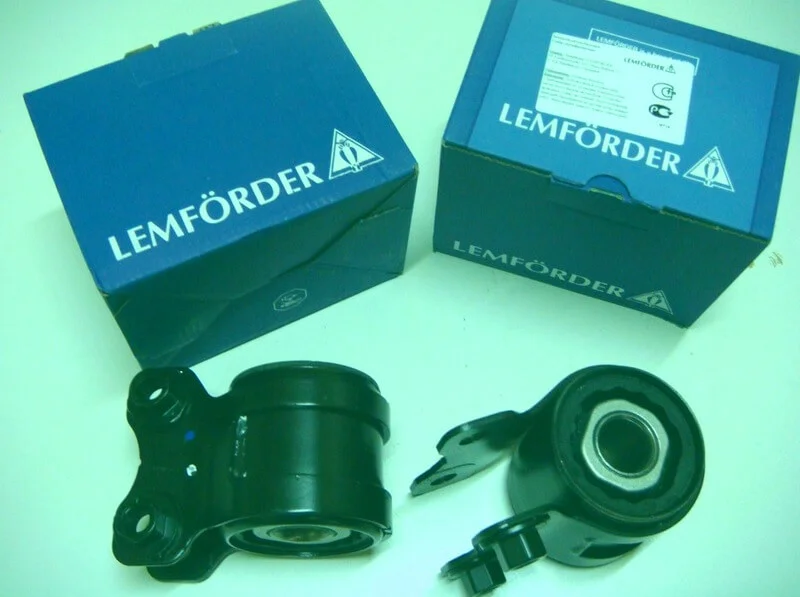 Задние сайлентблоки на Форд Фокус 2