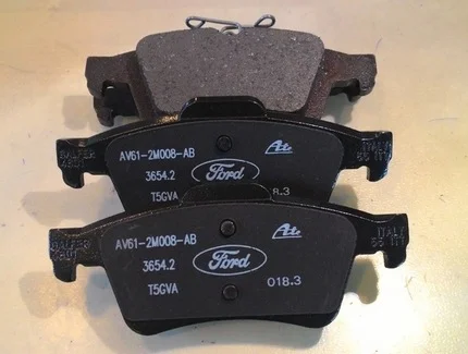 Оригинальные задние тормозные колодки комфорт Фокус 3 1809458