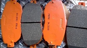 Почему скрипят тормозные колодки