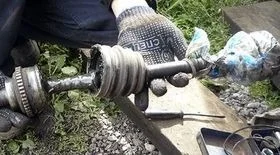 CV Joint Clicking: Diagnosis and Causes