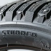 studded winter tyre