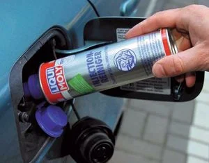 Жидкий очиститель карбюратора