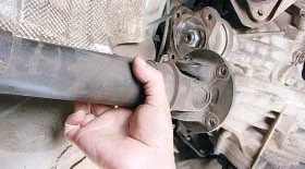 Замена крестовины и подвесного подшипника Nissan X-Trail и Qashqai