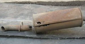 прогоревший глушитель