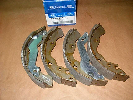 Тормозные колодки 5830525A10