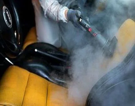 Как избавиться от запаха бензина в салоне