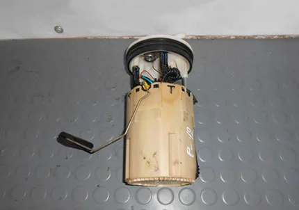 Топливный модуль 17040AV710