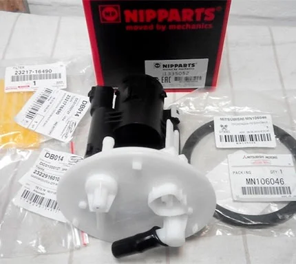 Топливный фильтр Nipparts J1335052