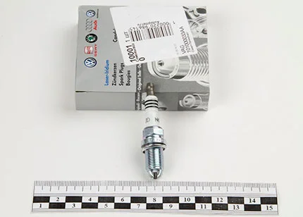 Свечи зажигания 101000033AA