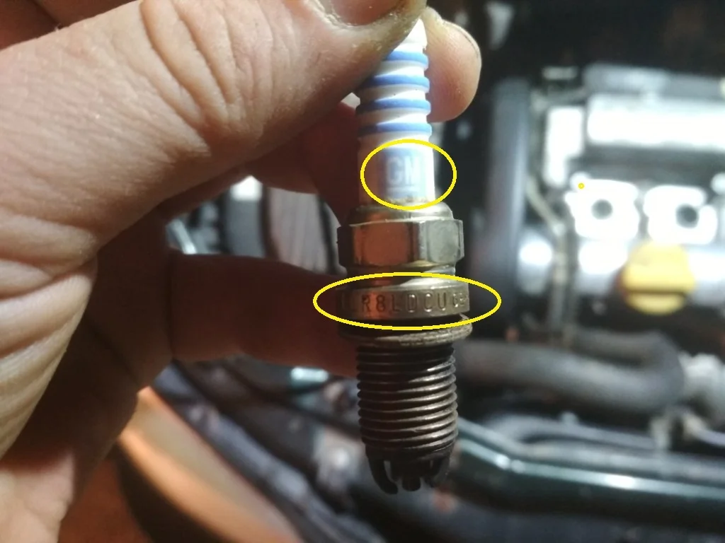 Свечи зажигания для двигателя Z18XE