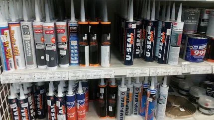 Герметик для швов автомобиля