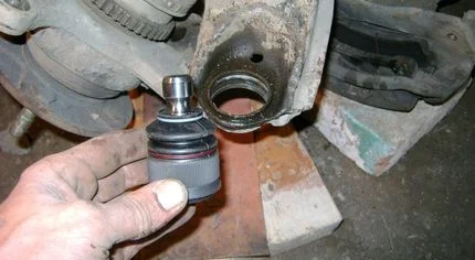 Неисправность шаровой