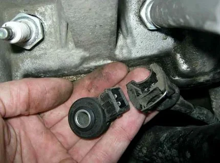 Неисправность датчика детонации