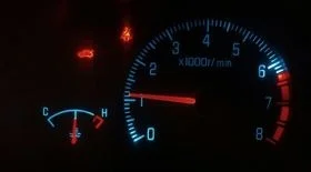 Высокие обороты на холодную