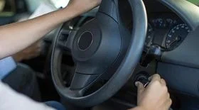 Двигатель глохнет на холодную