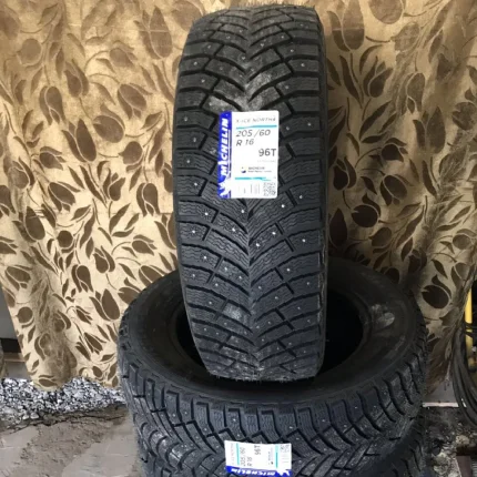 Michelin X-Ice North 4 205/60 R16