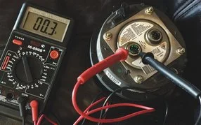 Проверка подушки безопасности в руле мультиметром