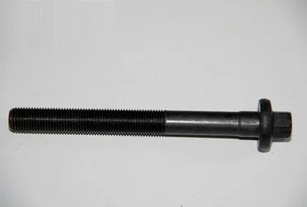 Болт ГБЦ нового образца Новый образец болта ГБЦ