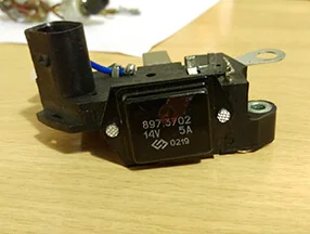 Регулятор напряжения 897.3702