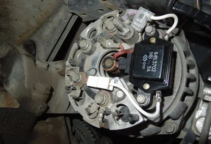 Замена щеток генератора Приора