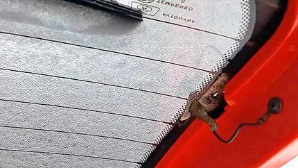 Ремонт нитей обогрева заднего стекла