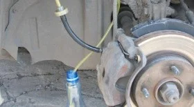 Как прокачать тормоза на ВАЗ 2110