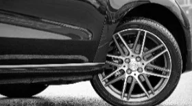 Машину тянет вправо