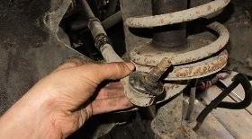 Неисправность рулевых наконечников